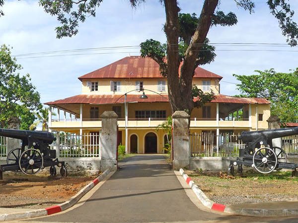 Hell-ville, maison coloniale